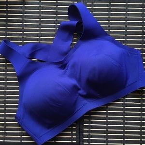 Lululemon Enlite Cross Bra. High support